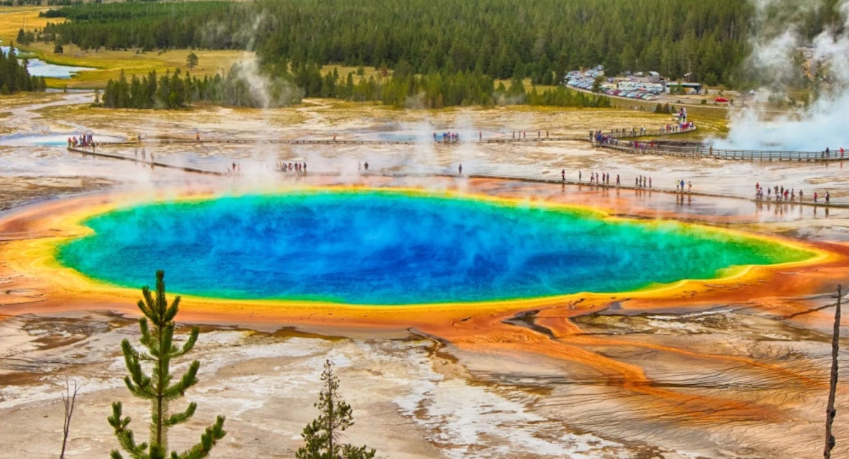 Emerald Pool in Yellowstone