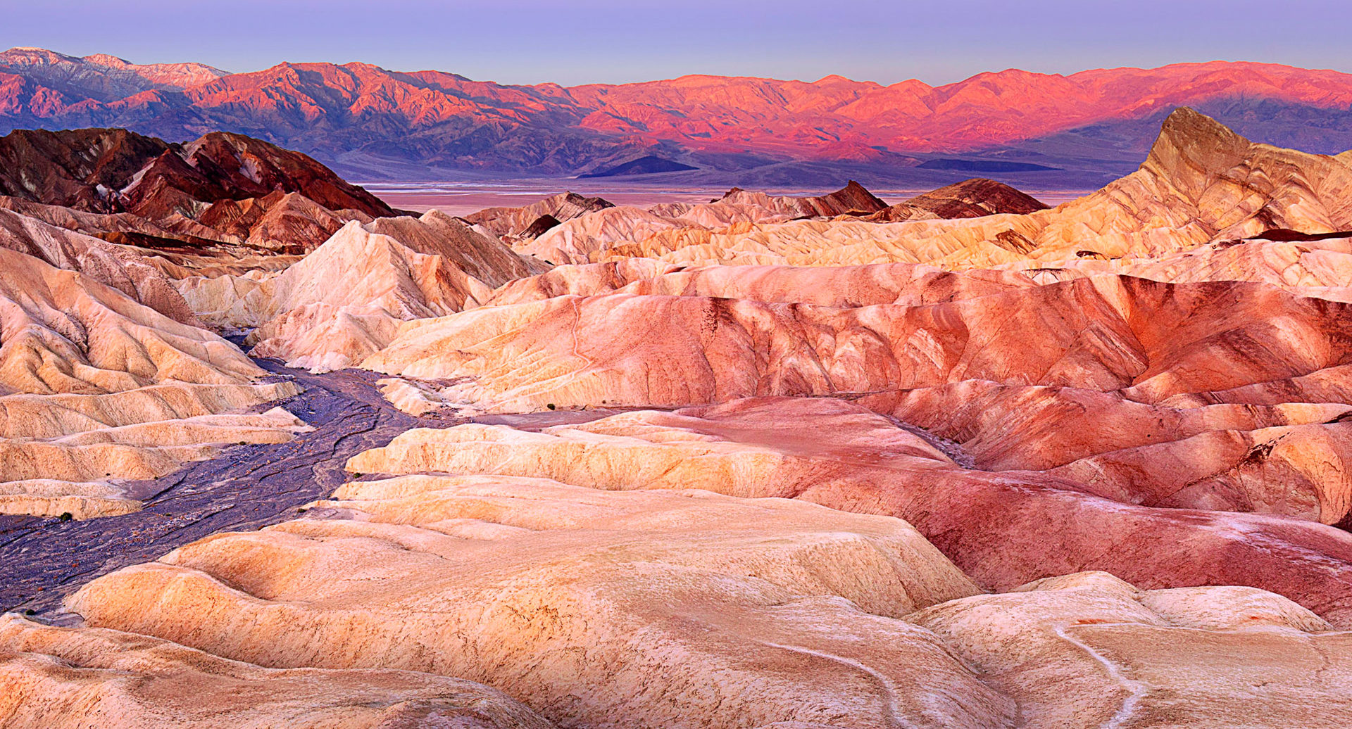 Zabriskie Point Death Valley